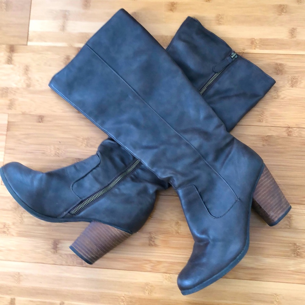 Mossimo Light Brown Boots